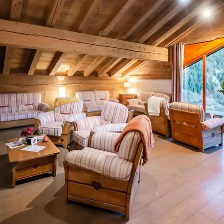 Les Alpages - 2 Pieces Pour 4 Personnes Mae-9223 *